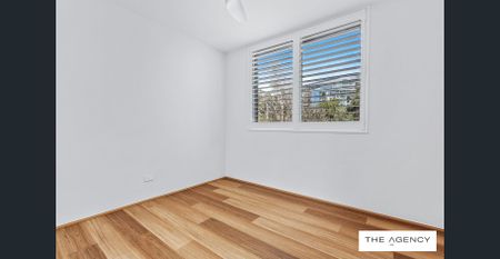 Fully Renovated 2 bedroom Unit Across From Kirra Beach - Photo 2