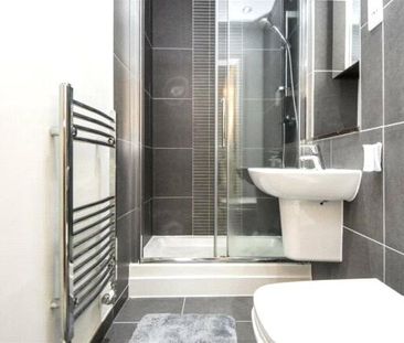 2 bedroom flat to rent - Photo 6