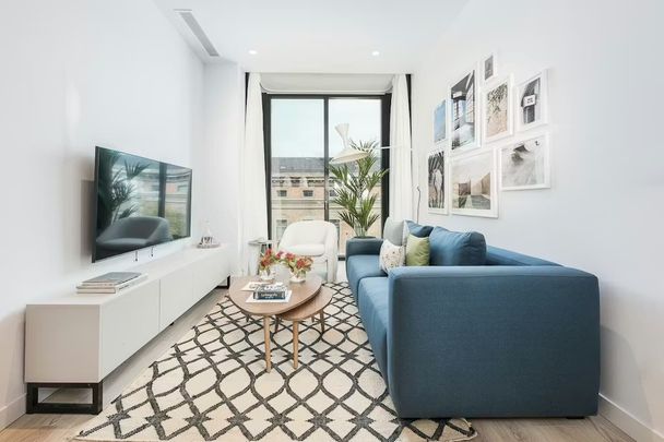 Carrer de Villarroel, Barcelona, Catalonia 08036 - Foto 1