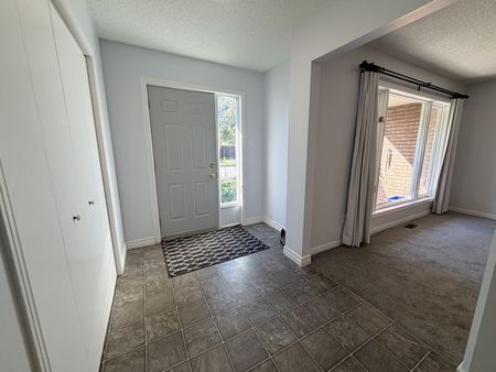 East Barrie: 3+1 Detached Home, Buchanan St. - Photo 5