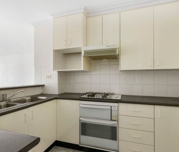 Two Bedroom Plus Sunroom - Photo 6