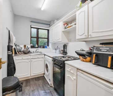 1 bedroom ground floor maisonette to rent - Photo 5