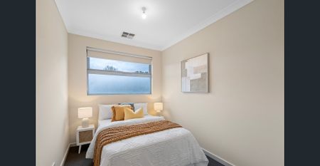 Stylish Modern Living with Space for the Whole Family - Photo 3