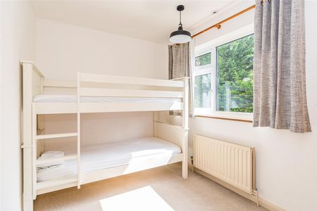 Maybrook Gardens, High Wycombe - Photo 4