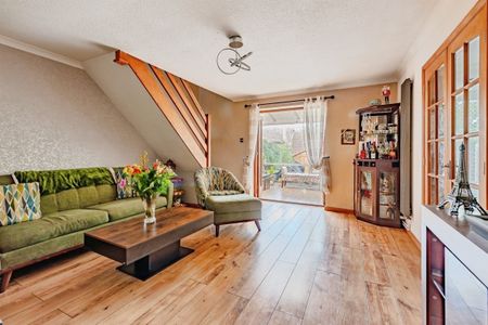 Ranmore Close, CRAWLEY - Photo 3