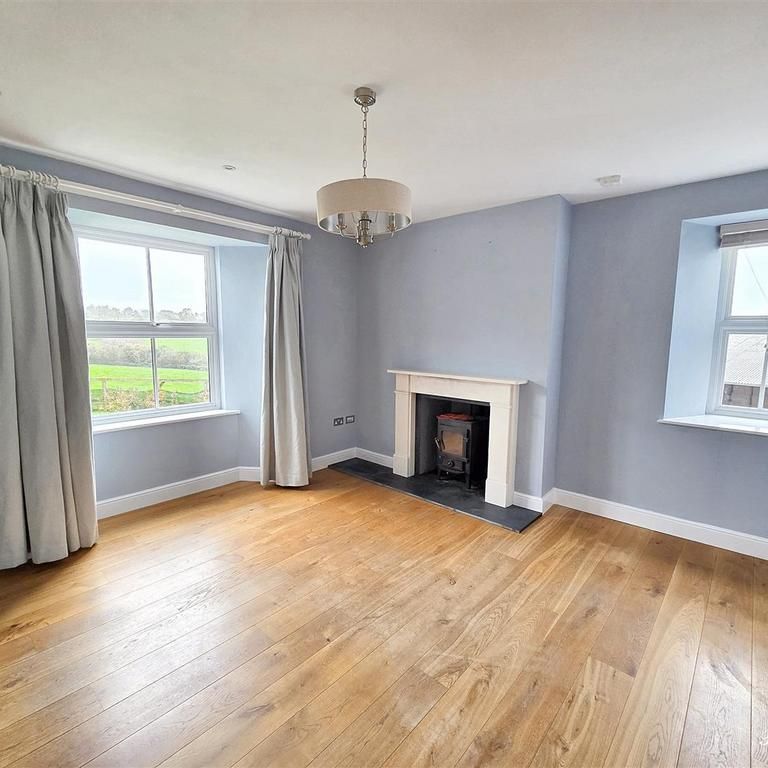 4 bedroom detached house to rent - Photo 1