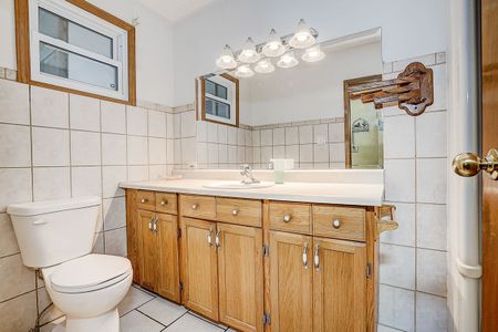 For Lease - 381 Water Drive, Georgina, Ontario - Photo 4