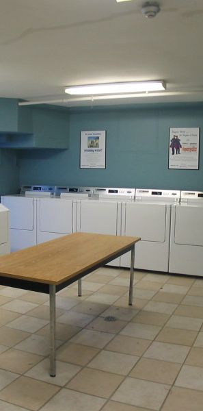 Benville Court Apartments - Photo 1