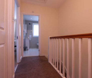 3 bedroom terraced house to rent - Photo 2