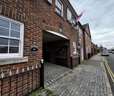 St. Thomas's Street, Portsmouth, PO1 - Photo 6