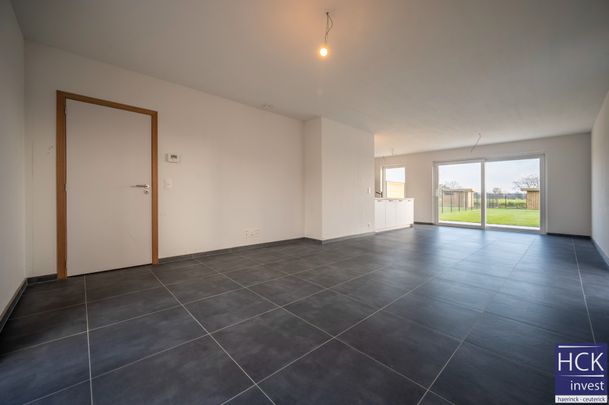 OUWEGEM - Landelijke nieuwbouwwoning met 3 SLPK. op topligging! - Foto 1