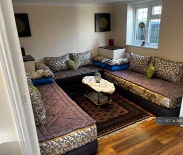 2 bedroom flat to rent - Photo 1