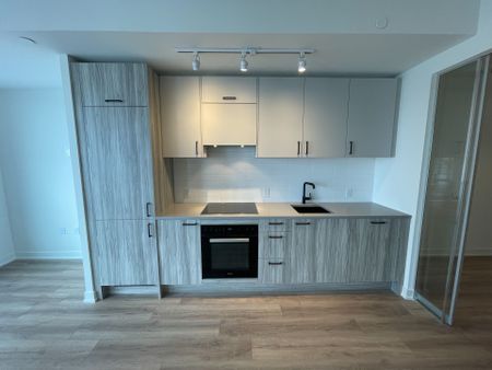 For Lease - 1 Quarrington Lane Unit# 1501, Toronto, Ontario - Photo 2