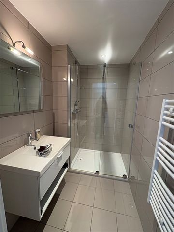 Location Appartement 3 pièces 65m² - Photo 4