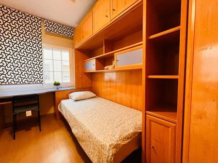 Calle de Castrillo de Aza, Madrid, Community of Madrid 28031 - Photo 2