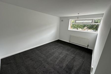 Middlegate - Photo 2