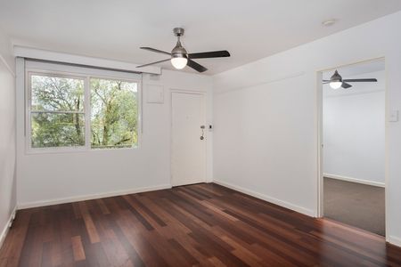 9/162 Barkers Road, Hawthorn VIC 3122 - Photo 2