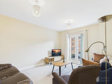 2 bedroom flat to rent - Photo 2