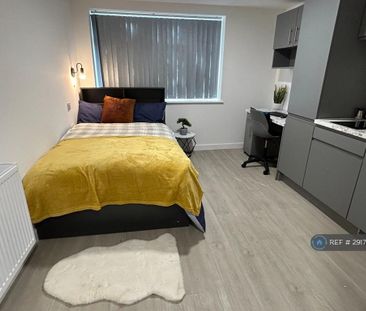 Studio to rent - Photo 1