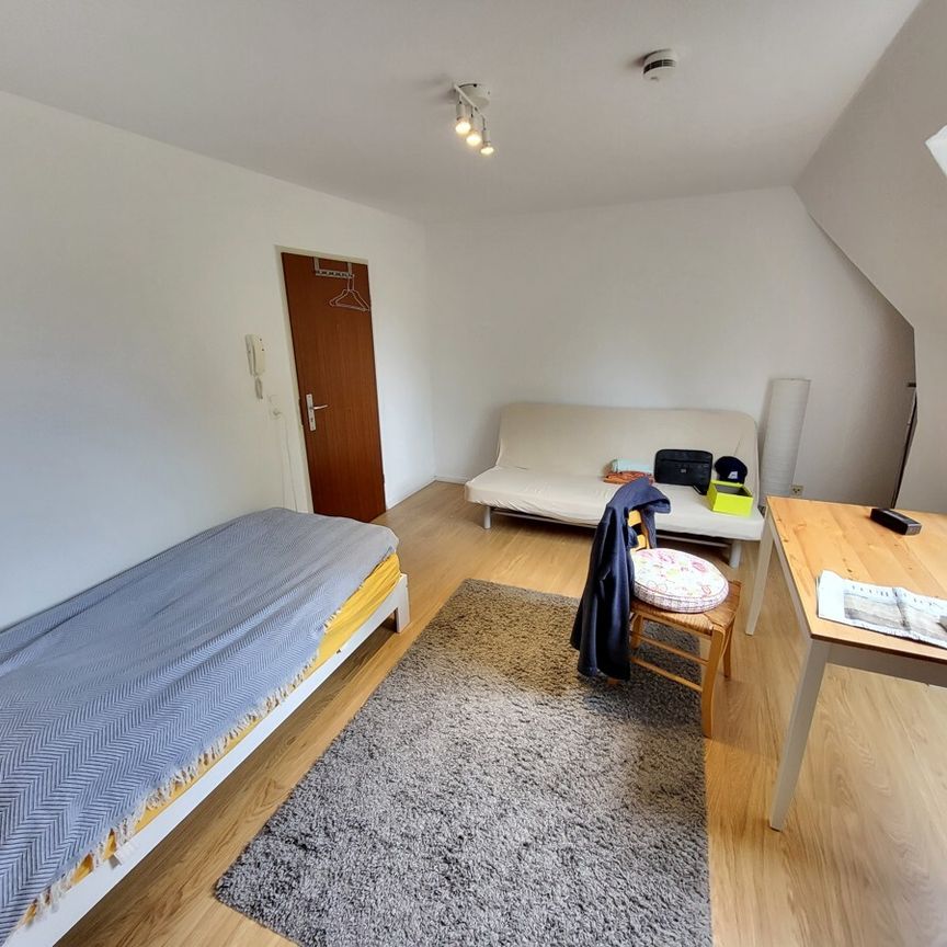 Nähe Stadtpark: Zentrale 1-Zimmer-Dachgeschoss-Wohnung in 23568 Lübeck-St.Gertru ... - Photo 1