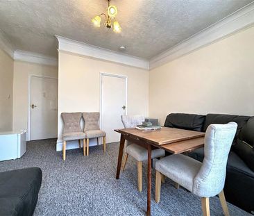 Shelley Road, WORTHING - Photo 4