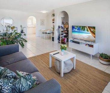 Stylish & Spacious – 2-Bedroom Gem in Prime Nundah Location - Photo 2