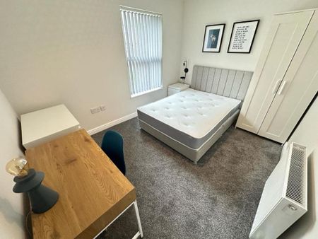 2 bedroom terraced house to rent - Photo 4