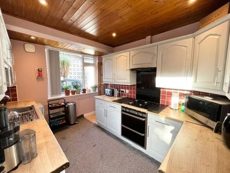 Howards Lane - Photo 3