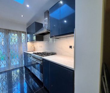 4 Bed Semi-Detached House, Harrow Road, HA9 - Photo 5