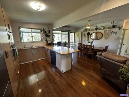 Rural Rental on 3 Acres - Freshly Renovated - Photo 2