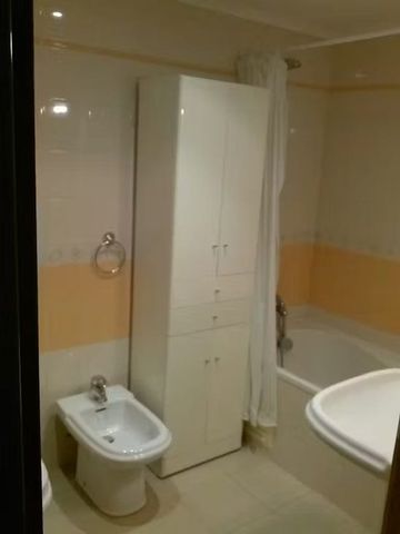 Avenida de Berlim, Lisbon, Lisbon 1800-033 - Photo 2