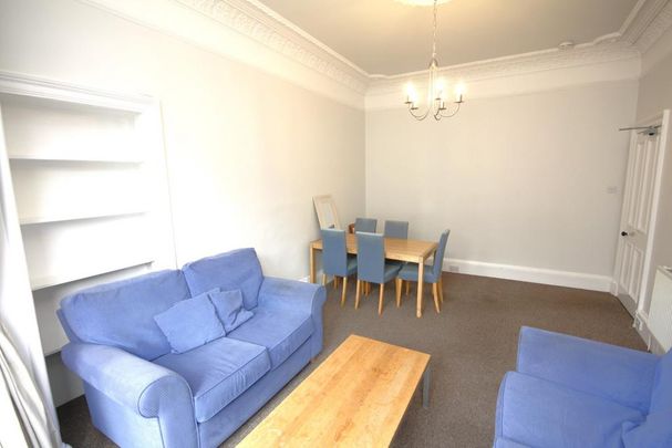 3 bedroom flat to rent - Photo 1
