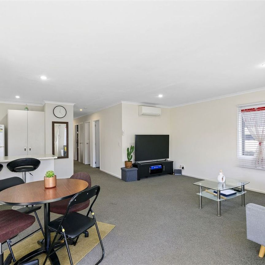 11 Hauora Lane, Taita - Photo 1