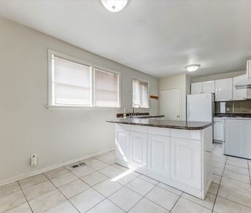 For Lease - 90 Celeste Drive Unit# Main, Toronto, Ontario - Photo 6