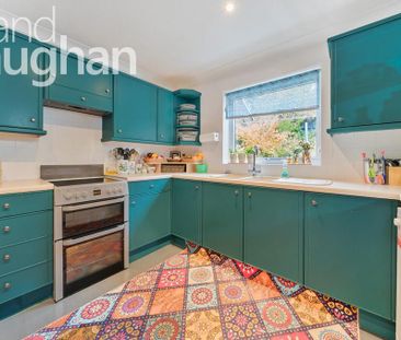 4 bedroom detached house to rent - Photo 1