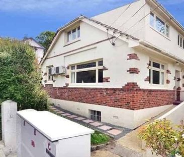 2 Bedroom Flat in Mornington - Photo 4