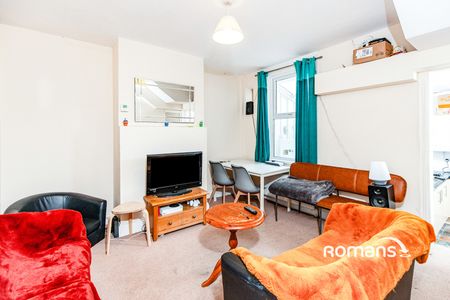 5 bedroom house to rent - Photo 2