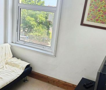 4 bedroom terraced house to rent - Photo 1