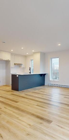 4½ à louer | 3 ÉLECTROMÉNAGERS | INTERNET | ASCENSEUR | RANGEMENT | 1er Février 2026 - Photo 1