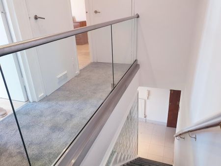 3 bedroom apartment to rent - Photo 3