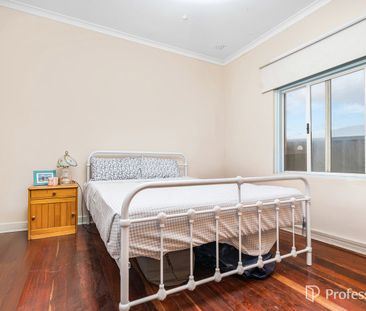 Charming 3-Bedroom Home in Central Geraldton - Photo 6