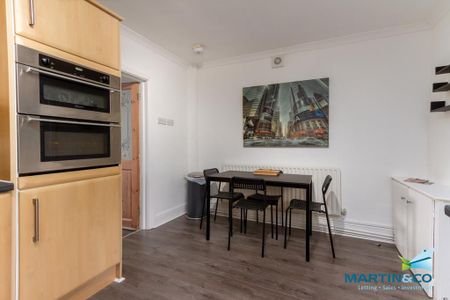 1 bedroom in a house share to rent - Photo 5