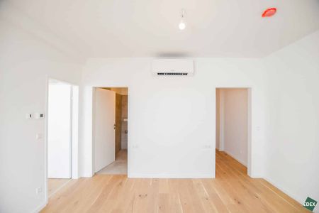 Erstbezug nach Sanierung: Schöne 2-Zimmer-Wohnung mit Top-Anbindung - Foto 2