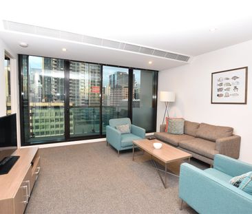 2210/618 Lonsdale Street - Photo 2
