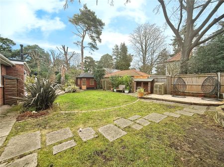 Tanglewood Close, Woking, Surrey, GU22 8LG - Photo 3