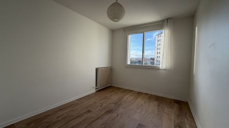Location Appartement 5 pièces 107m² CHATOU 78400 - Photo 2