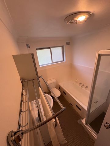 Willoughby - Photo 5