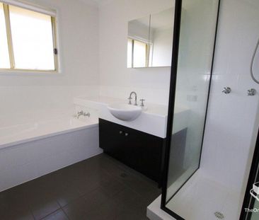 Location, location location - Photo 1