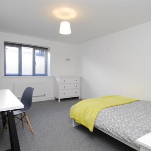 Belgrave Manor, Apt 2, Plymouth - Photo 2