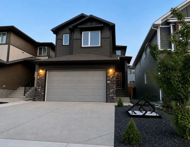 Beautiful 4-Bedroom/4-Bath 2-Story House @Vermillion Hill/Alpine Park for Rent — 4 Bedrooms House - Photo 1